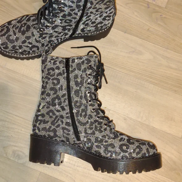👣MIX No. 6 Rocklyn Shimmer Leopard Combat Boots - Picture 15 of 16